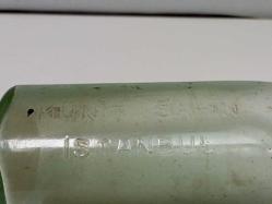 Antika Nadir Porselen Mandal Kapaklı Münir ŞAHİN Eczacılık İlaç Şişesi