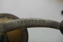 Mükemmel Durumda İtalya Kahve Öğütücü / Değirmen Vintage Güzel Tre Spade  italyan malı (yeni raf