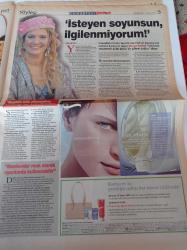 Milliyet Cumartesi Gazetesi - 2 Şubat 2002 - Derya Baykal Fotoğrafı - Ferhan Şensoy'suz İlk Defa - Harry Potter Büyüsü Başladı - Troya - Manken Şenay Akay