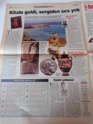 Milliyet Cumartesi Gazetesi - 2 Şubat 2002 - Derya Baykal Fotoğrafı - Ferhan Şensoy'suz İlk Defa - Harry Potter Büyüsü Başladı - Troya - Manken Şenay Akay