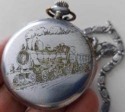 İSVİÇRE HISLON MARKA ORİJİNAL ANTİK KURMALI MUHTEŞEM BAKIMLI PORSELEN KADRAN KÖSTEKLİ AKTİF CEP SAATİ H1SS2 NADİR