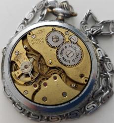 İSVİÇRE HISLON MARKA ORİJİNAL ANTİK KURMALI MUHTEŞEM BAKIMLI PORSELEN KADRAN KÖSTEKLİ AKTİF CEP SAATİ H1SS2 NADİR