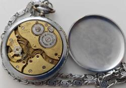 İSVİÇRE HISLON MARKA ORİJİNAL ANTİK KURMALI MUHTEŞEM BAKIMLI PORSELEN KADRAN KÖSTEKLİ AKTİF CEP SAATİ H1SS2 NADİR