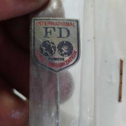 R57---INTENATIONAL FD TÜRKİYE CLASS ORGANIZATION İĞNELİ ROZET
