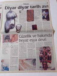 Milliyet Vitrin Gazetesi - 27 Mart 1999 - Sayı 122 - En Güzel Yatırımcı Çarkıfelek Hostesi Doğa Bekleriz Fotoğrafı - Dedikodu Ve Tasarruf - Muhteşem Sarıkamış - DKNY