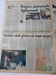 Milliyet Vitrin Gazetesi - 20 Mart 1999 - Sayı 121 - Haber Spikeri Didem Aslan Fotoğrafı - Makyajsız Çıplak Gibiyim- Japon Hint Savaşı - Motor Keyfi - Yakışıklı Çıtır İş Başında