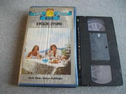 Efemera - 2 - VHS - EVCİLİK OYUNU - TARIK AKAN - GÜLŞEN BUBİKOĞLU - kitantik - kitaLog