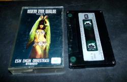 ESİN ENGİN ORKESTRASI * MODERN OYUN HAVALARI VOLUM 2 * KASET
