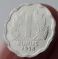 1938 YILI DARPHANE BASKISI ORİJİNAL GÜMÜŞ PAPATYA 1 KURUŞ TIRTILLI OLAN ÇİL 1T2ÖÖ ÇOK NADİR