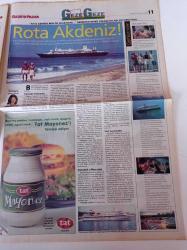 Milliyet Gazete Pazar - 18 Temmuz 1999 -  Sayı 128 - Didem Uzel Fotoğrafı - Topuklu Futbol - Genç Avrupa Bize Bakıyor - Denizde By Night