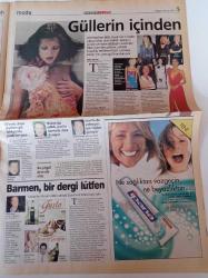 Milliyet Pazar Gazetesi - 6 Mayıs 2001- Erdal İnönü Fotoğrafı - Politikada İkinci Bahar Mı - Berna Laçin'in İstanbul'u - Manevi Evlatlar Hayırlı Çıktı - Julia Roberts - Fransa Cumhurbaşkanı François Mitterand