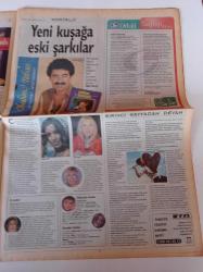 Milliyet Pazar Gazetesi- 8 Mart 1998 - Sayı 68 - Ay'a Roket Yollayan Türk Zühtü Bayar- Bu Resimlerde Kadın Nerede - Melinda - Balkan Naci İslimyeli - Republica'nın Solisti Saffron