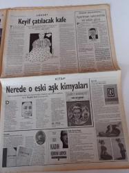 Milliyet Pazar Gazetesi - 15 Şubat 1998 - Sayı 65 - Travestiler Kraliçesi Sisi Tansu Çiller'i Bile İkna Ederim - Victoria Secret - Zagor- Böyle Teşhircilik Görülmedi - Naomi Campbell