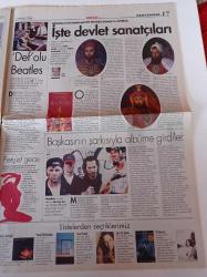 Milliyet Gazete Pazar - 6 Aralık 1998 - Sayı 96 - Kadir İnanır Fotoğrafı - Ağzı Bozuk Bir Film Gemide - Cem Yılmaz - Mehmet Ağar - Erkan Can - İnsan Eti Lezzetlidir - Asabi Reklamlar Vizyonda