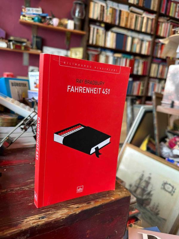 Fahrenheit 451: : Ray Bradbury, Dost Körpe