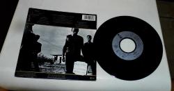 U2 * I STILL HAVEN'T FOUND WHAT I'M LOOKING FOR * DEEP IN THE HEART * 45LİK PLAK