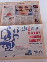 Milliyet Cuma Gazetesi - 22 Ağustos 2003 - Pistte İki Hızlı Kadın Selin Yardımcı Ve Sena Güney Manav Fotoğrafı - Angelina Jolie - Sonbaharın Modası Kalın Kaş