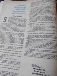 Yıllarboyu Tarih Dergisi - Eylül 1978 - Harem yolunda bir cariye - Meclis'te öldürülen milletvekili - Bir Rum sarrafa teslim edilen padişah hazinesi - Tamburi Ali Efendi - Midhat Sertoğlu - Munir Sirer - İmralı yolunda 14 ölüm yolcusu - İstanbul'u sevenler birleşiyor - Kosova cehennemi - NATO ile 27 yıl -