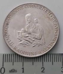 1980 KÖYLÜ KADINI KALKINDIRMA FAO GÜMÜŞ 500 LİRA HATIRA PARASI ÇİLALTI H1A2T4 ÇOK NADİR