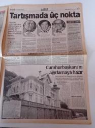 Milliyet 2000 Gazetesi - 1 Mayıs 2000 - Tövbekar Borsacı Gaye Yılmaz Fotoğrafı - Hülya Avşar Kaya Çilingiroğlu'nu Anlattı - Senarist Çizer Galip Tekin - Yağmur Atsız