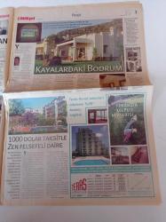 Milliyet Ev Gazetesi - 12 Kasım 2004 - Sayı 28 - Heavy Değil Evi Metal - Reklamcı Alinur Velidedeoğlu Fotoğrafı - On The Rocks'ta Yaşam - Sarıyer'de Pera Konakları