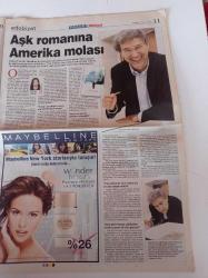 Milliyet Pazar Gazetesi - 10 Ekim 2004 - Ben Teşhirci Değil Nüdistim Makine Mühendisi Muzaffer A. - Beşiktaş Antrenörü Vicente Del Bosque- Orhan Pamuk