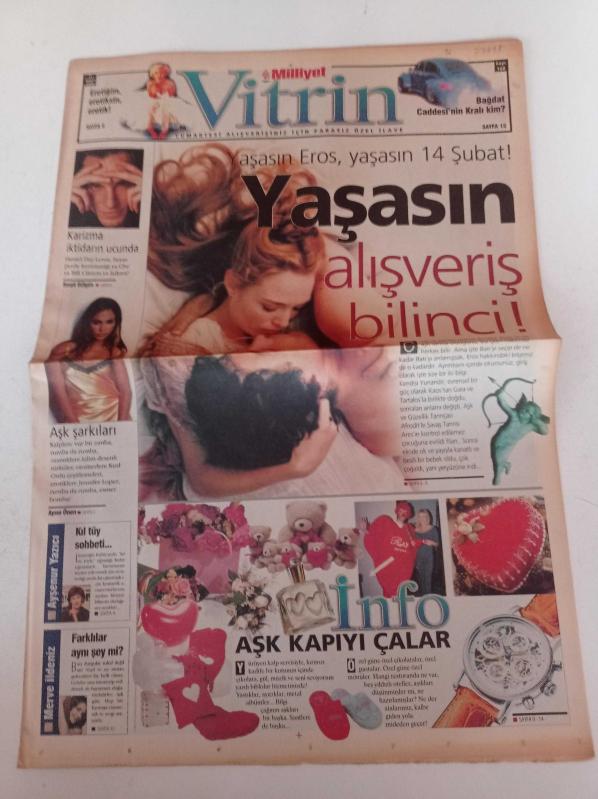 Milliyet Vitrin Gazetesi 12 Şubat 2000 Sayı 168 Marilyn  