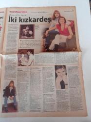 Milliyet Gazete Pazar - 20 Şubat 2000 - Sayı 159 - Hem Kekeme Hem Geveze Grup Laçin Kurucusu Hüseyin Turan - Özel Tarih Yıldız Kenter - - Lara Croft - Denise Richards Fotoğrafı - Adaların Adası Bora Bora