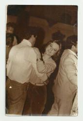 FUNDA AKARTÜRK ÇELİK PALAS GECE KULÜBÜNDE DANS EDERKEN ESKİ FOTOĞRAF. (2)...