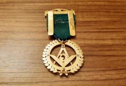 TÜRKİYE HÜR KABUL EDİLMİŞ MASONLAR BÜYÜK LOCASI - MASON MADALYASI B9344