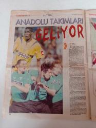 Cumhuriyet Spor Gazetesi - 20 Şubat 2007 - Alex De Souza - Tümer Metin -Şampiyonluğun Yolu Anadolu'dan Geçiyor - Tümer Metin - Thiery Henry - Alkışlar Halkbanka - Arsene Wenger