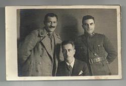 LOT.17 » 1936 BİTLİS İKİ SUBAY BİR SİVİL TEMATİK FOTOĞRAF...
