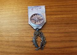 FRANSA PALMİYE YAPRAĞI MOR ŞÖVALYE MADALYASI EN YÜKSEK ONUR MADALYASI B9467