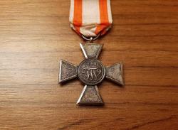 BİRİNCİ DÜNYA SAVAŞI PRUSYA ASKERİ KIZIL KARTAL NİŞANI - MADALYA  B9478