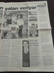 Star Box Gazetesi - 1 Eylül 2002 - Tarkan Ve Hidayet Türkoğlu Fotoğrafı - Onurlu Hezimetlerden Dünya Üçüncülüğüne - İskenderun Genç İşadamları Derneği Başkanı Bir Kadın Vicdan Eraslan - Lezzet İskelesi