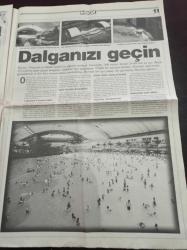 Star Box Gazetesi - 5 Ocak 2003 - İşte Bakan Erkan Mumcu'yu Ağlatan Çocuk - Ahmet Çakar - İ'm Martin Aston Martin - İstanbul Feriye Lokantası - Mehmet Ali Erbil - Serdar Ortaç