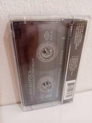 Apocalyptica - Plays Metallica by Four Cellos