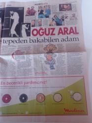 Hürriyet Pazar Gazetesi - 1 Ağustos 2004 - Oğuz Aral Anısına Son Gırgır - Stelyo Pipis Fotoğrafı - Avrupa'nın Emirdağlı Bakanı Emir Kır - Latif Demirci - Arman Kırım