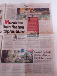 Milliyet Cuma Gazetesi - 15 Ağustos 2003 - Starbucks'ın Türkiye'deki Pazarlama Müdürü Gülben Tuncaakar Fotoğrafı - Kordon Kanı Sigortası - Selim İleri'nin Rüyasındaki Sofralar - Geri Gelen Trençkotlar - Raif Dinçkök