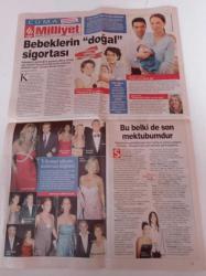 Milliyet Cuma Gazetesi - 15 Ağustos 2003 - Starbucks'ın Türkiye'deki Pazarlama Müdürü Gülben Tuncaakar Fotoğrafı - Kordon Kanı Sigortası - Selim İleri'nin Rüyasındaki Sofralar - Geri Gelen Trençkotlar - Raif Dinçkök