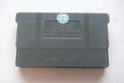 NINTENDO GAMEBOY Advance SPYRO      (İSİMSİZ DEMİR RAF KUTU