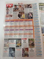 Hürriyet Kelebek Gazetesi - 12 Nisan 2016 - Hakan Altun ve Emel Müftüoğlu Fotoğrafı - Şarkıcı Gülşen'le Son Ses - Sibel Can İle Muhterem Nur Polemiği - İbrahim Büyükak - Haluk Bilginer