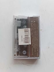 MAZHAR FUAT ÖZKAN ELE GÜNE KARŞI YAPAYANLIZ    KASET  SIFIR SIFIR    ( NO 871