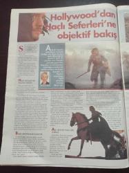 Hürriyet Keyif Gazetesi - 8 Mayıs 2005 - Mevsimsiz Bir Şair Özdemir İnce Fotoğrafı - Yönetmen Tolga Örnek - Cennetin Krallığı'nın Üç Başrol Oyuncusu Reha Erus'a Konuştu - Orlando Bloom - Eva Green - Jeremy İrons