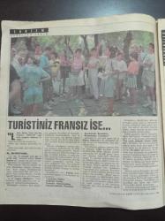 Cumhuriyet Dergi Gazetesi - 12 Eylül 1993 - Sayı 390 - Güle Güle Erdal İnönü -Casus Mühendisler - Steven Spielberg - Jurassic Park - Rock'n Roll Kazaları - Kentlerde Yapay Dağlar - Şalom Filistin