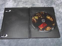 KANLI SOKAKLAR-STREETS OF BLOOD-VAL KILMER-SHARON STONE...SIFIR AYARINDA TEMİZ PROBLEMSİZ DVD FİLMDİR.