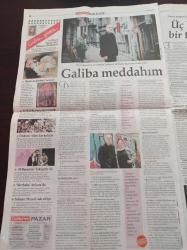 Cumhuriyet Pazar Gazetesi - 3 Kasım 2019 - Sayı 1547 - Ercan Kesal Ve Ahmet Ümit Fotoğrafı - Vladimir Putin'in Siyaset Araçları - Müzisyen Selen Beytekin Sıra Dışı Sesiyle Caz Söylüyor - Tokyo Olimpiyatları İçin Geri Sayım