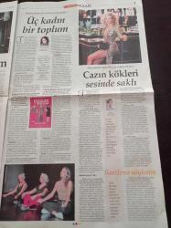 Cumhuriyet Pazar Gazetesi - 3 Kasım 2019 - Sayı 1547 - Ercan Kesal Ve Ahmet Ümit Fotoğrafı - Vladimir Putin'in Siyaset Araçları - Müzisyen Selen Beytekin Sıra Dışı Sesiyle Caz Söylüyor - Tokyo Olimpiyatları İçin Geri Sayım