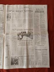 Cumhuriyet Gazetesi 1 Şubat 2010 Gerginlik Yoruyor, Erdoğan Moral Bozdu,CHP'de Değişim Rüzgarı,Vekillerin Suç Karnesi, İlhan Selçuk: Türk Ordusunu Eleştirelim Ama Saldırmayalım, Taç Giymiş Prens Gibiydi, Başka Bir Dünya Mümkün,Gerginlik İş Dünyasını Yordu, Galatasaray'dan Sıcak Takip, Fenerbahçe Yüksek Uçtu, Başkan Koltuğunu Korudu