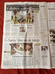Cumhuriyet Gazetesi 1 Şubat 2010 Gerginlik Yoruyor, Erdoğan Moral Bozdu,CHP'de Değişim Rüzgarı,Vekillerin Suç Karnesi, İlhan Selçuk: Türk Ordusunu Eleştirelim Ama Saldırmayalım, Taç Giymiş Prens Gibiydi, Başka Bir Dünya Mümkün,Gerginlik İş Dünyasını Yordu, Galatasaray'dan Sıcak Takip, Fenerbahçe Yüksek Uçtu, Başkan Koltuğunu Korudu